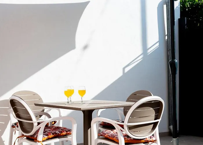 Paradise Apartment *